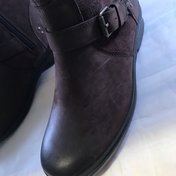 UGG Australia Women’s Thomsen Boot
Size US 6.5, 10 - Picture 5 of 16